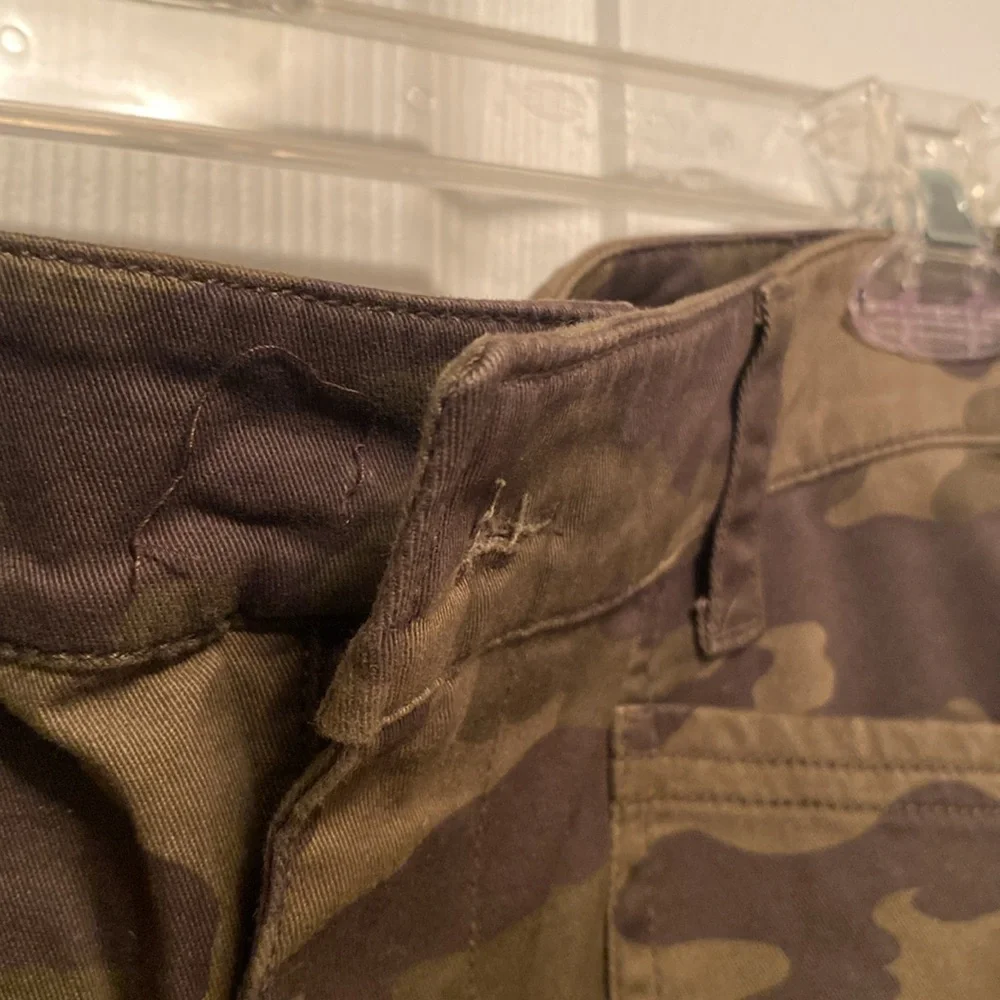 Brand New Universal Thread Camo Pants…size 10 - Picture 3 of 6